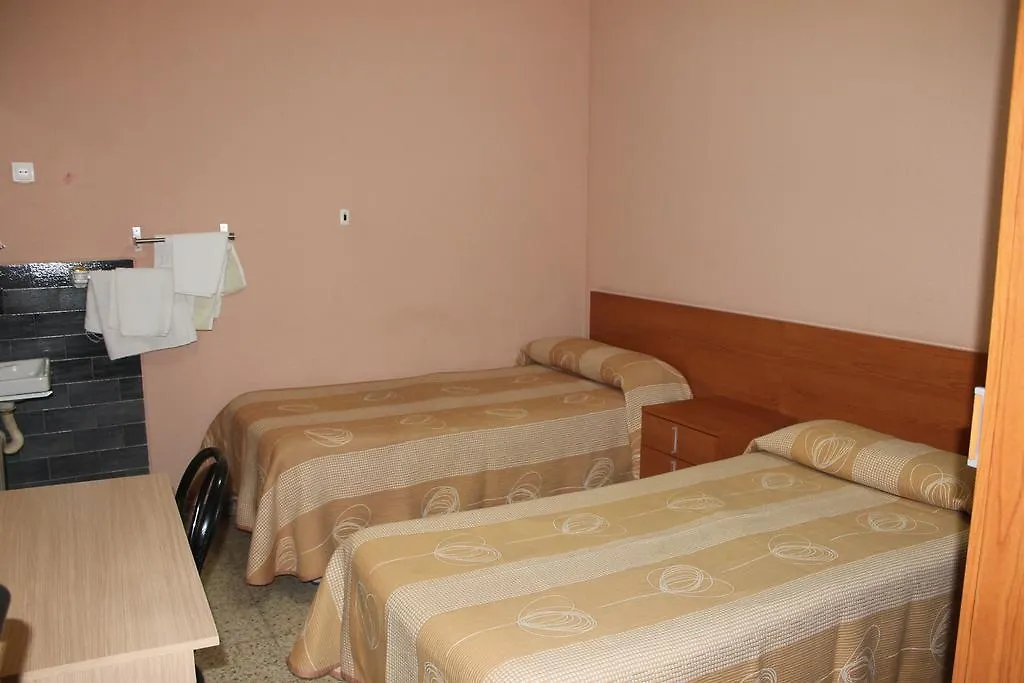 Guest house Hostal Cal Siles El Prat de Llobregat