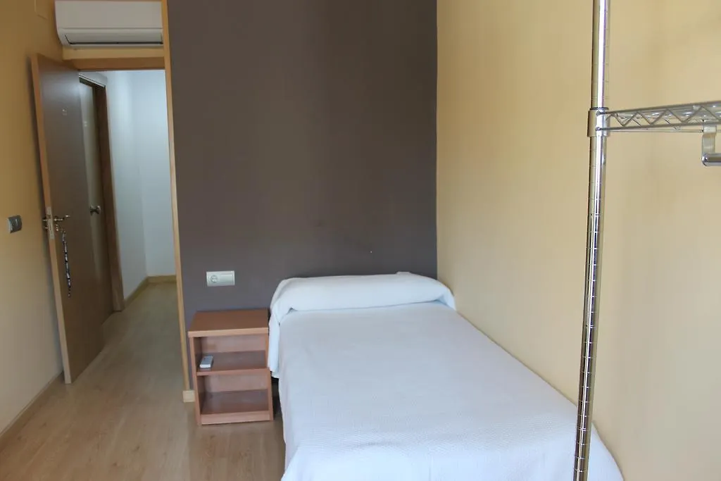 Hostal Cal Siles إل برات ذي يوبريغات بيت ضيافة